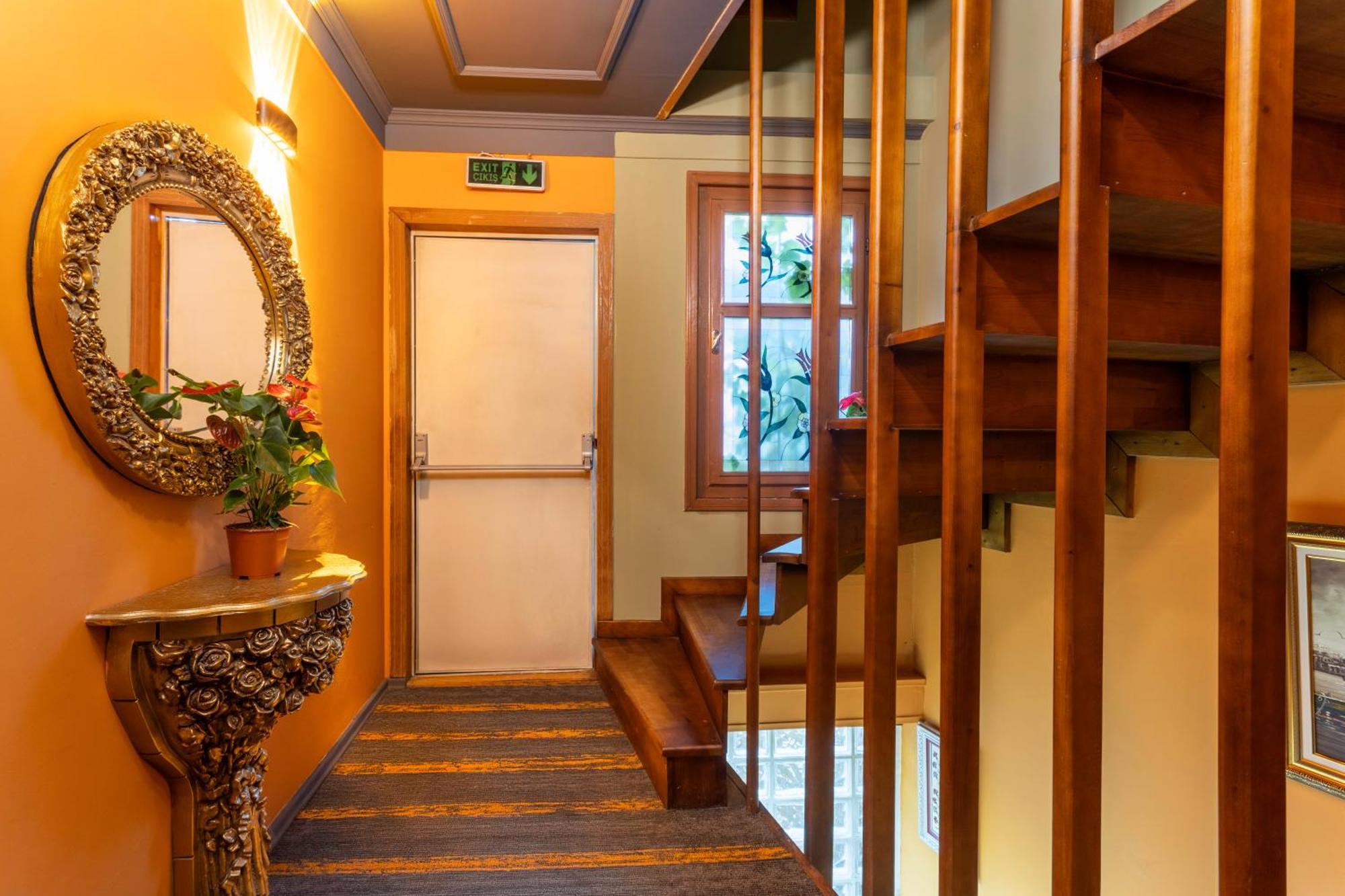 Wonder Wood Hotel Istanbul Eksteriør bilde